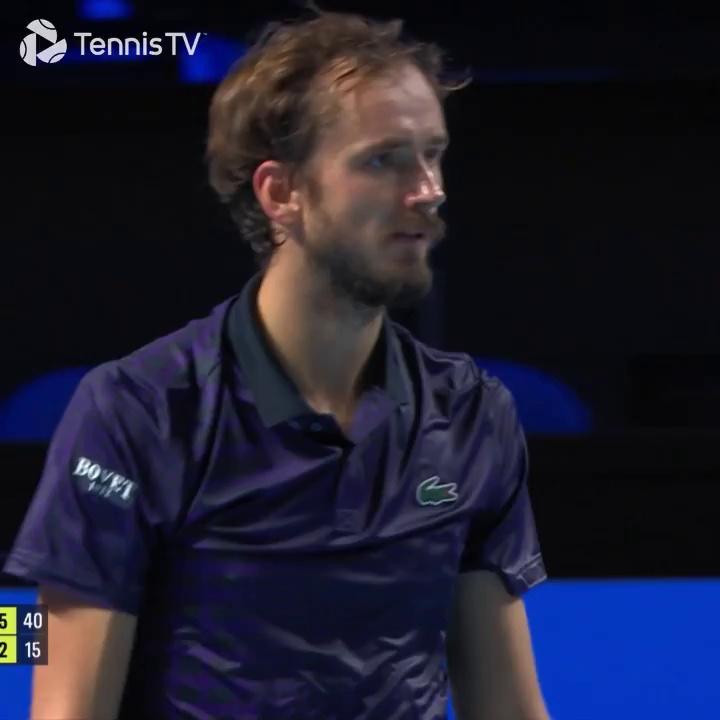 英国网球队力克法国网球队，梅德韦杰夫爆发神勇