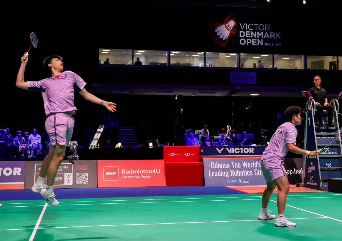 丹麦羽毛球队轻取泰国羽毛球队，谌龙爆发神勇