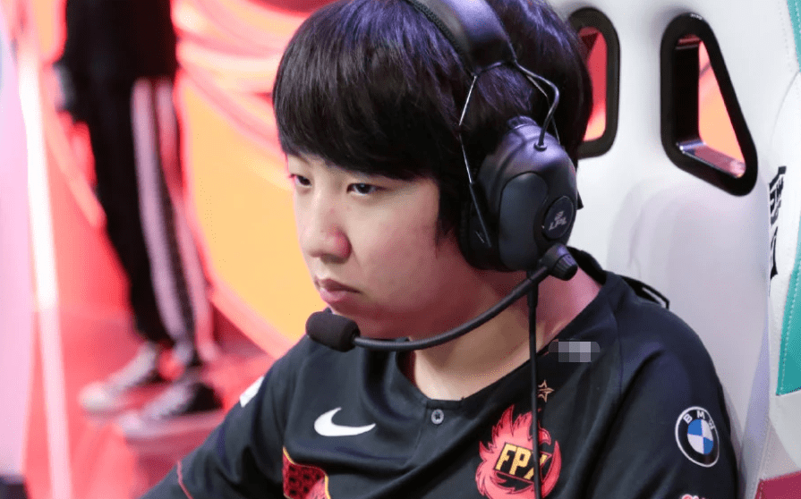 雷速直播-FPX逆转DK，Peanut统治全场