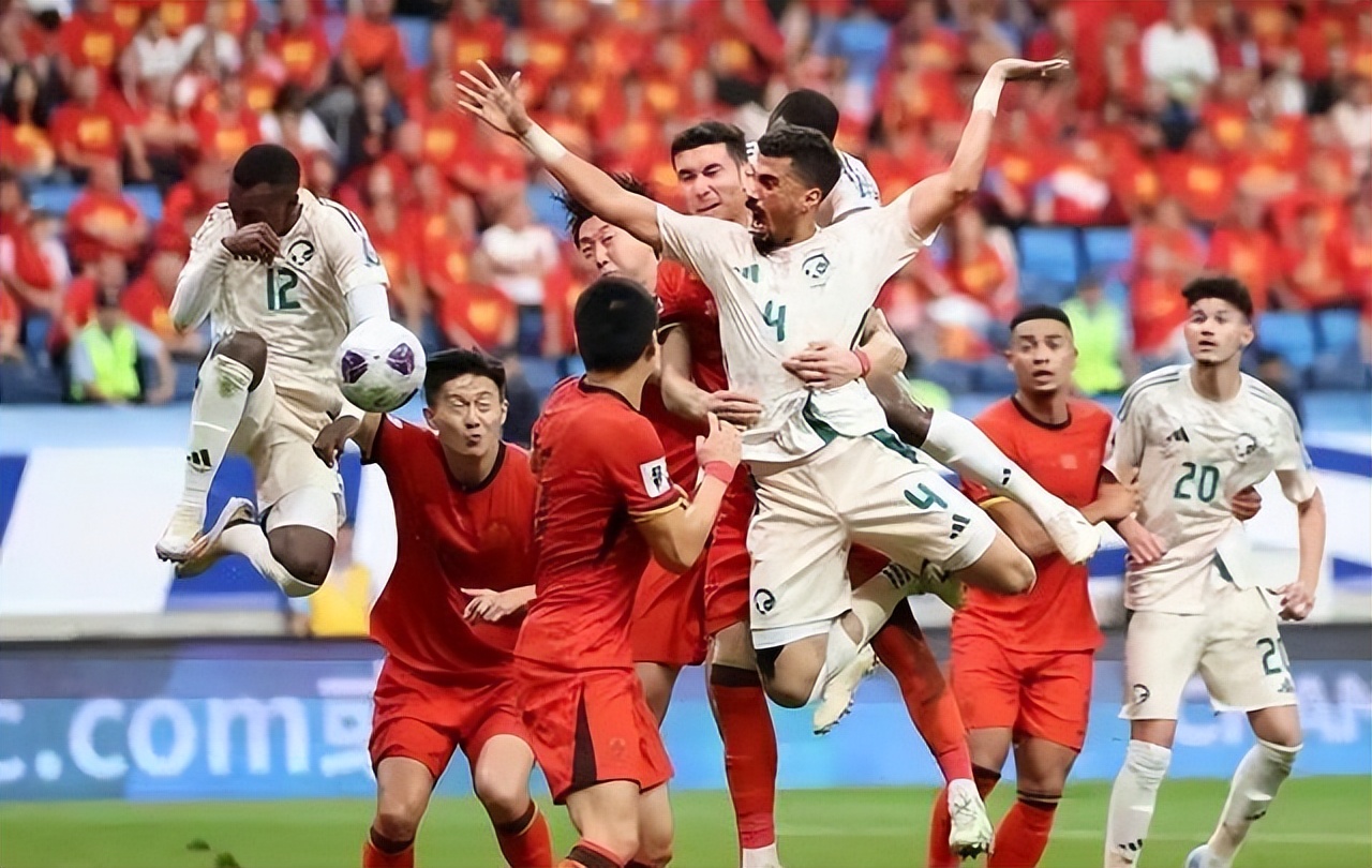 雷速体育直播-球员在中超比赛中体现出团队合作的重要性