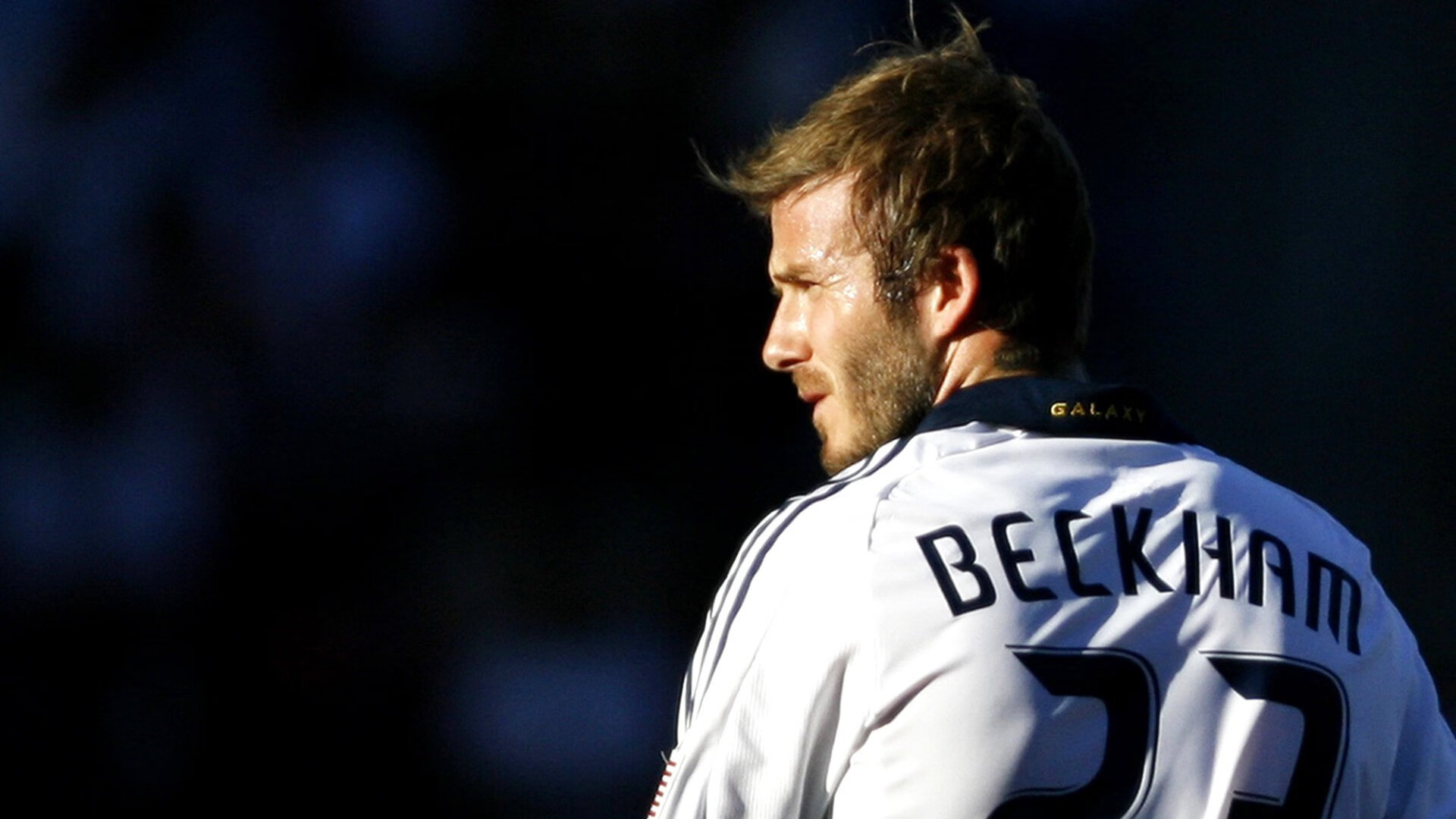 绝境翻盘!哥伦比亚新星闪耀,马丁内利刷新纪录助阿森纳逆转乾坤